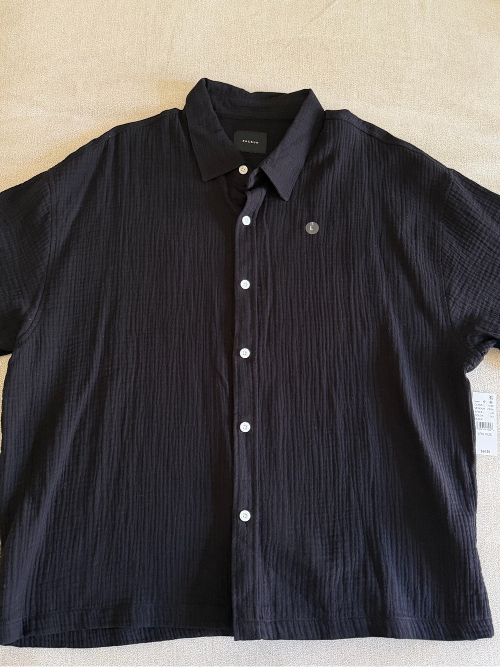 Men’s Black Button-Up Short Sleeve Shirt